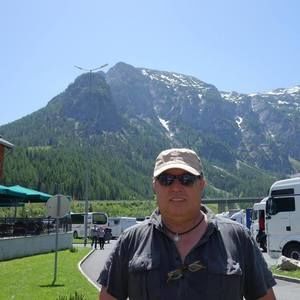 Meet your Posher, Leonid